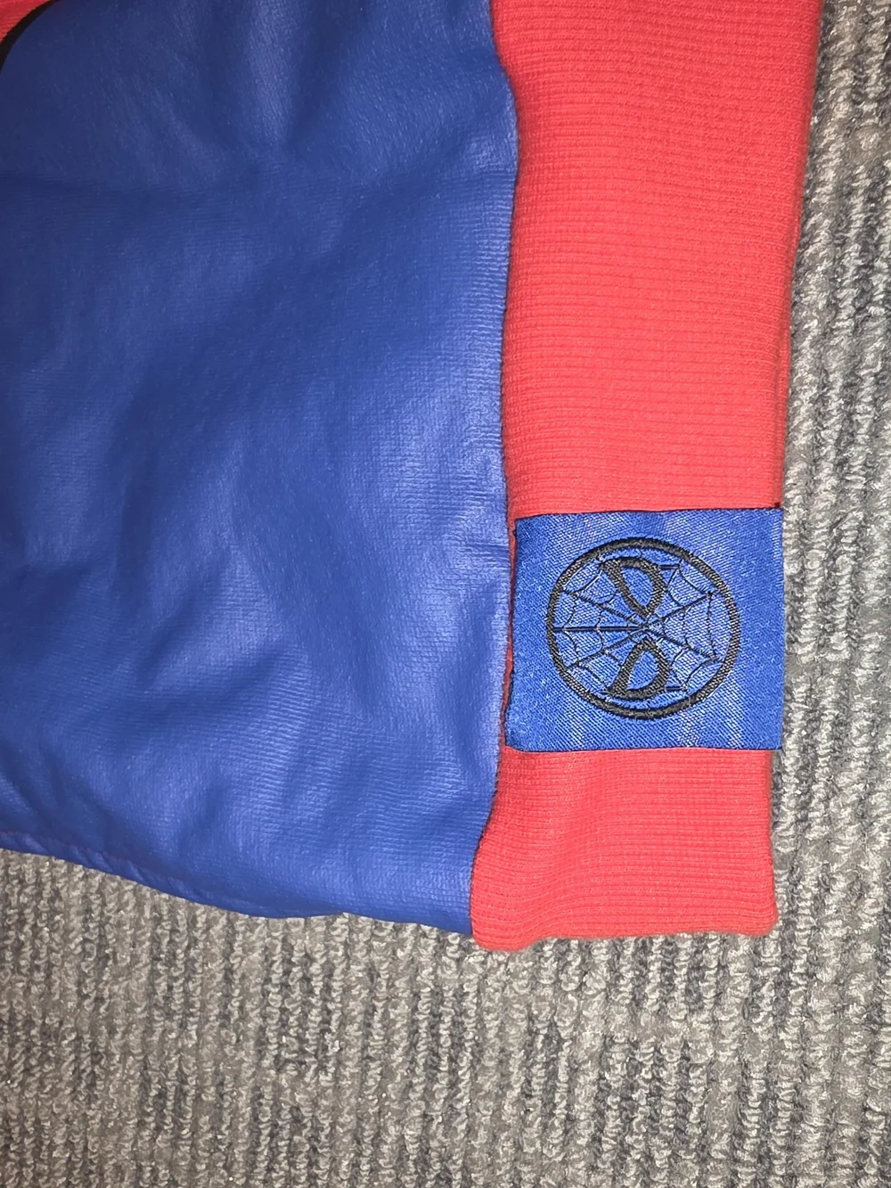 Marvel Kids Spider-Man Red & Blue Hoodie Costume Jacket - Picture 3 of 5